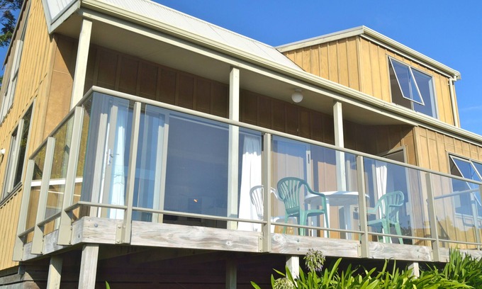 Hahei Cottage | Tiromotu - Hahei Holiday Home