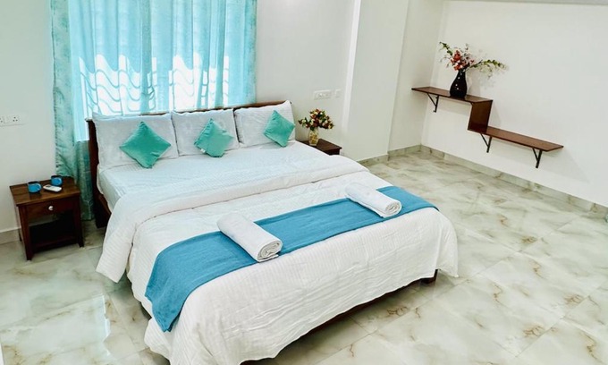 Tirupati Apartment | Tirupati Homestay - Shilparamam - Luxury AC apartments by Stayflexi - Fast WiFi, Kitchen, Android TV - Walk to PS4 Pure Veg Restaurant - Easy access to Airport, Railway Station and to all Temples