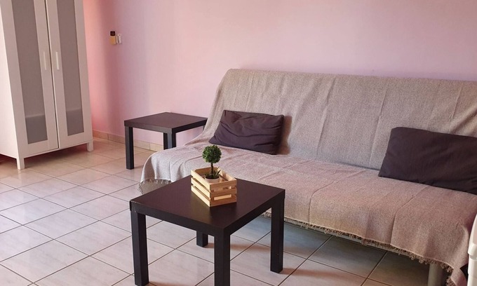 Markopoulon Apartment | TK1-George Apartments by the Airport