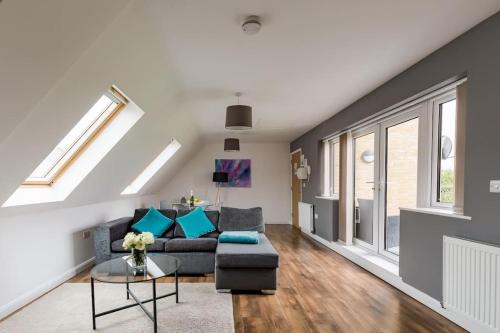 Cowley Apartment | TM - Rana Court 1 Bedroom apartment with balcony