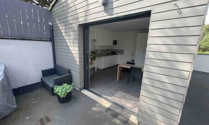 Basse-Goulaine House | To complete