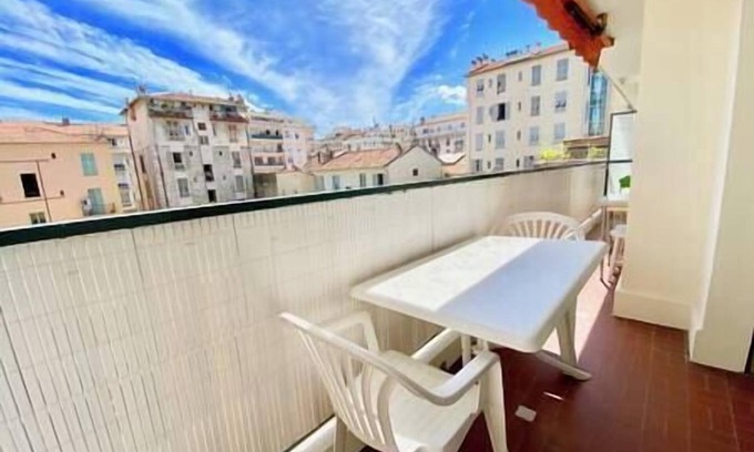 Liberation Apartment | To complete