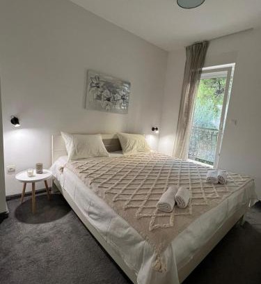 Split Apartment | To&Ma