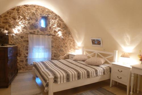 Avgonyma Apartment | To Petradi