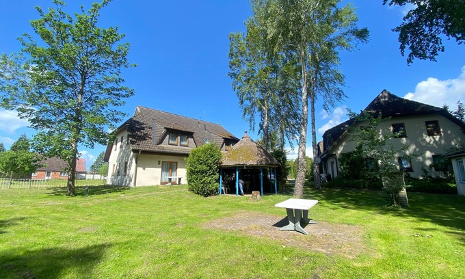 Pruchten Apartment | To the Zeesenboot App. 8 - To the Zeesenboot App. 8? Vacation apartment with garden, barbecue