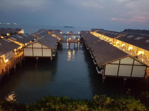 Taman Tanjung House | Tokido Private Water Chalet PD