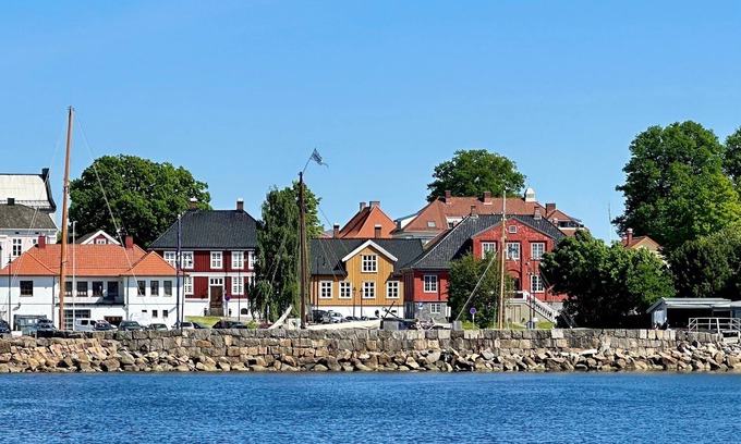 Larvik Apartment | Toldgaarden Gjestegaard