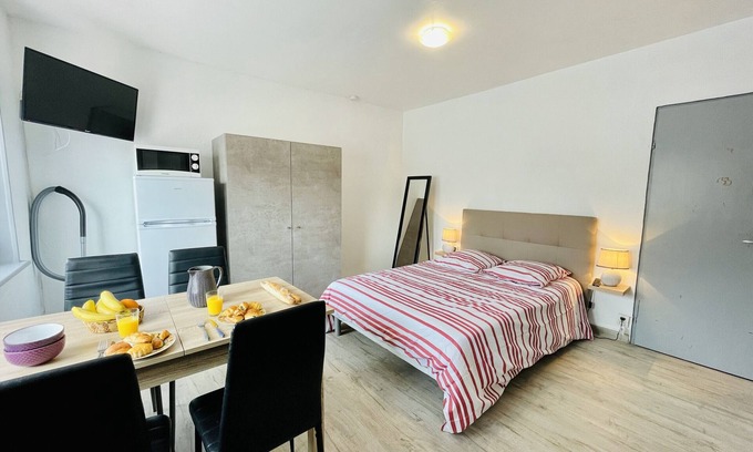 Forges-les-Bains Apartment | Tom