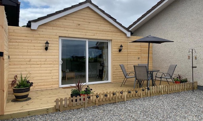 South Galson Apartment | TomaX Garden Cabin Free Parking