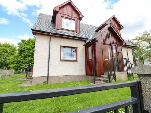 Ballindalloch House | Tombeck