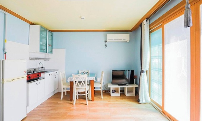 Koda-gol House | Tongyeong Santa Lucia Pension