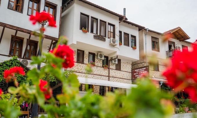 Melnik House | Toni's Guest House