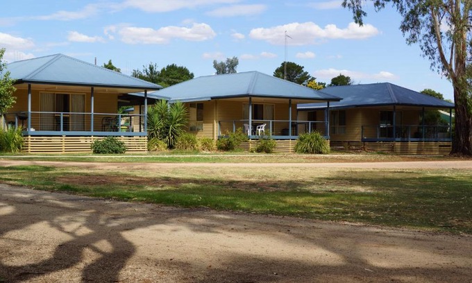 Tooleybuc Hotel | Tooleybuc River Retreat Villas
