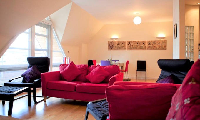 Ipswich Apartment | Toothbrush Apartments - Central Ipswich - St Peters St