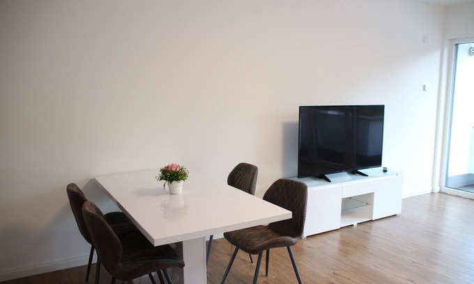 Hilden House | Top Appartment in Hilden to rent, Lift, Fully furnished with equipped kitchen,