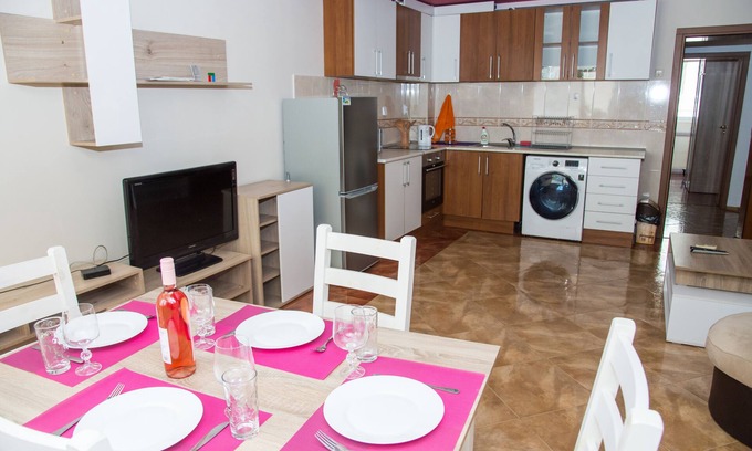 Burgas Center Apartment | Top center nearby to the sea garden and beaches with parking free