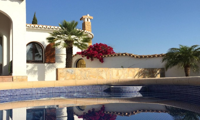 Benidoleig Villa | Top equipped villa with private pool, wifi and large shaded terrace