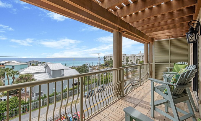 Santa Rosa Beach Condo | Top floor 2 BR/2BA in Abacos, Incredible Views and Luxurious Design