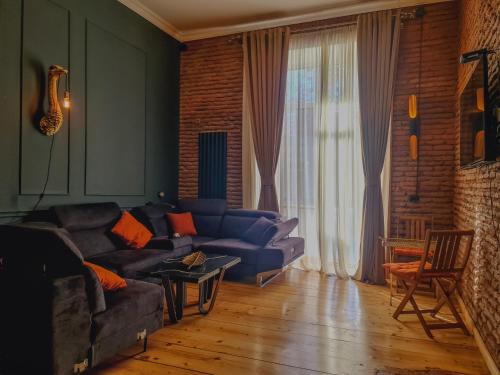 Sololaki Apartment | Top Floor Apartment+Balcony in sololaki/Room 25