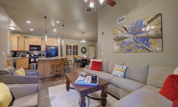 Kimball Junction Condo | Top Floor - Bear Hollow Condo - 3 BD/2 BA