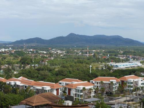 Ko Kaeo Apartment | Top Floor, One-Bedroom Apartment