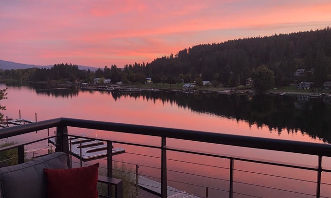 Coeur d'Alene Condo | Top Floor Riverfront Bellerive Condo with Fabulous Views