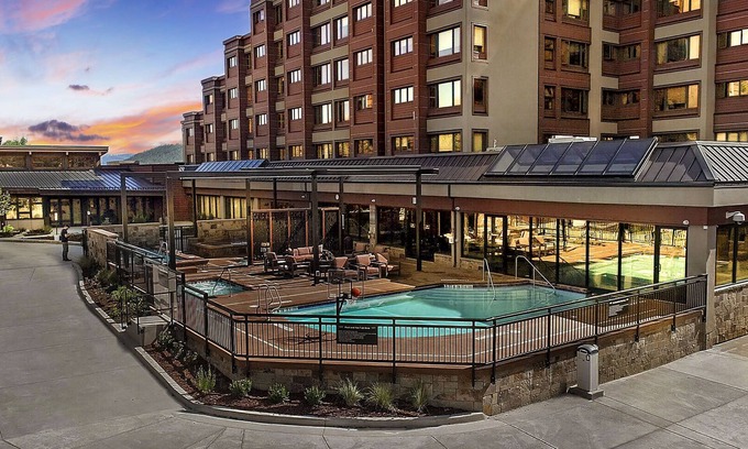 Peak 9 Condo | Top Floor Views! No Cleaning or Resort Fees, Ski-In/Out, Downtown Breck