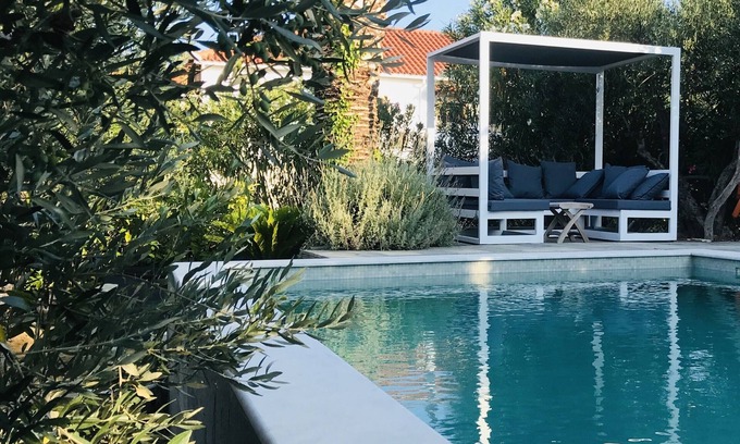 Pylos-Nestoras House | Top holiday home private pool by the sea with private garden for single use