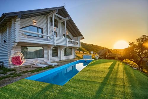 Yaremche House | Top House
