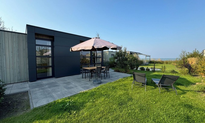 Enkhuizen House | Top-modernes Chalet Wellenreiter mit Großem Garten am Ijsselmeer