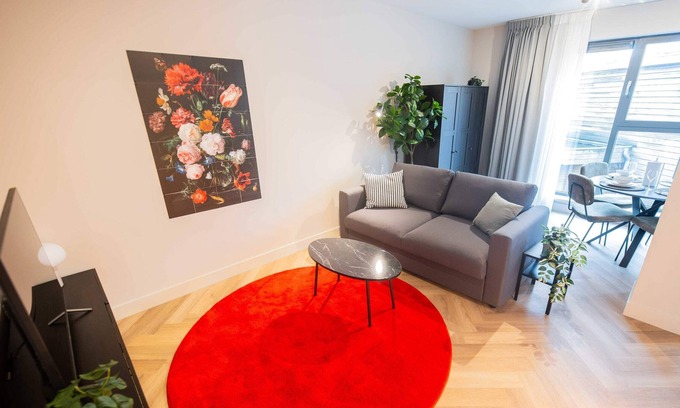 Hilversum Apartment | Top-notch 1BR Serviced Apartment (KS71-T)