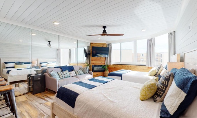 Panama City Beach Apartment | Top of the Gulf