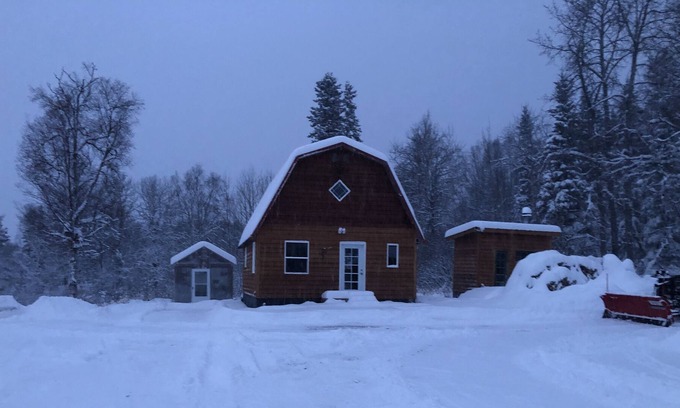 Kasilof House | Top of The Hill Cabin Spacious Modern Cabin Awesome views near Kasilof River.