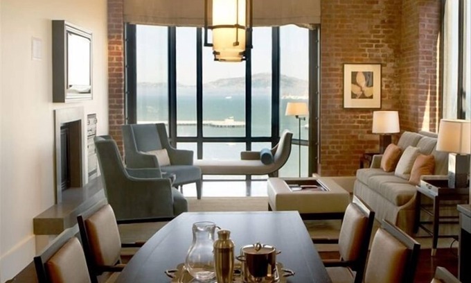 Fisherman's Wharf Condo | Top Rated 5-Star Fairmont Luxury Residence