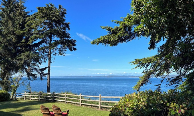 Nordland House | Top Rated! Stunning Waterfront Island Paradise home