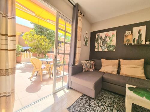 San Bartolome de Tirajana Apartment | Top1 Green Sea Bungalow jardin