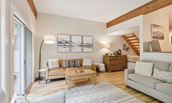 Stowe Area House | Topnotch 329E: 2 br, fireplace, a/c, resort pool & hot tub!