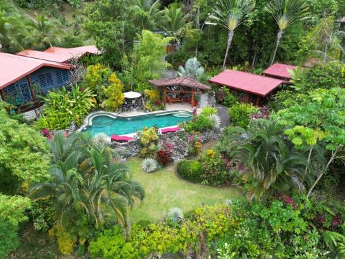 Ballena Villa | Toucan Villa -riverfront With Pool & Near A Beach