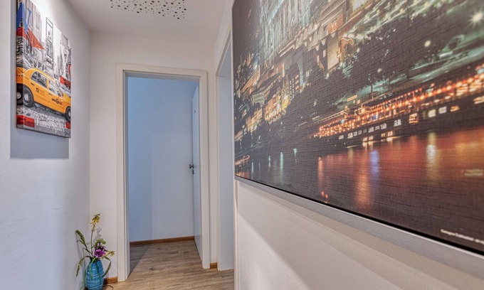 Lohmar Hotel | Touch Down Motel