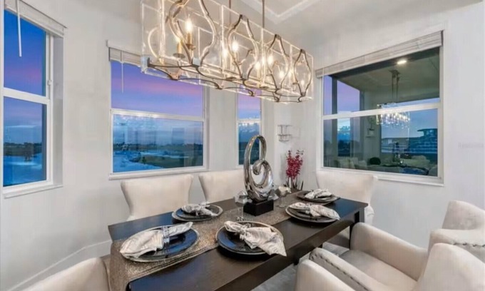 Venice Condo | Touch of Luxury - Steps away from golf, resort pool and tiki bar