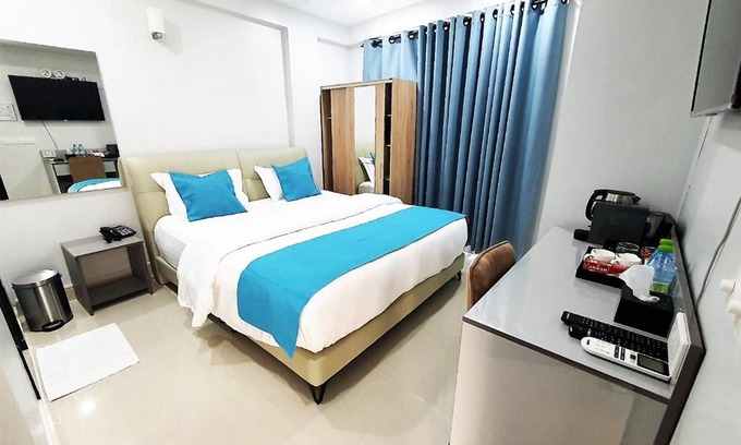 Male House | Tour Inn