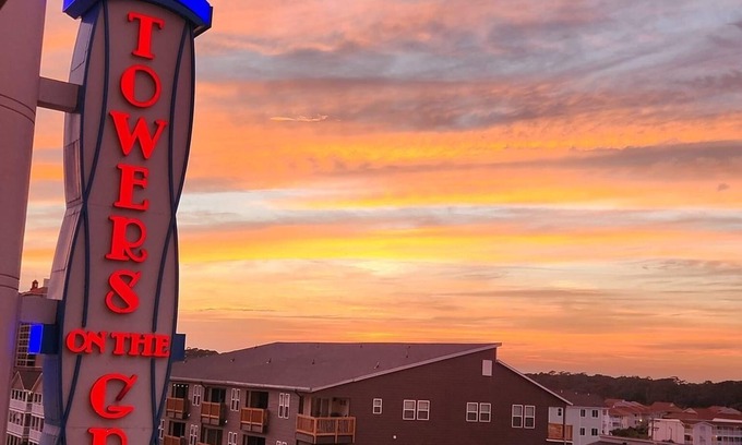 Cherry Grove Beach Condo | Towers on the Grove Cherry Grove 2 bed/2 baths condo. 30 steps to the beach