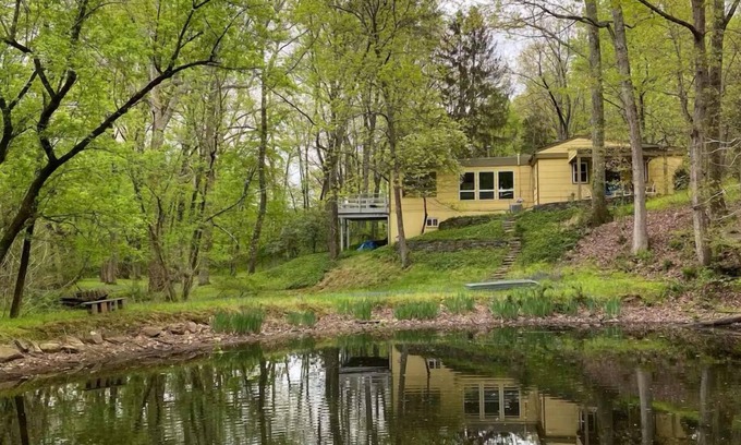 Dickerson House | Town and Country Getaway MD-DC-VA