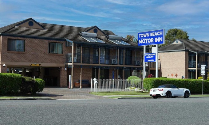 Port Macquarie Hotel | Town Beach Motor Inn Port Macquarie