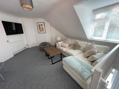 Eastbourne Apartment | Town Centre Apartment