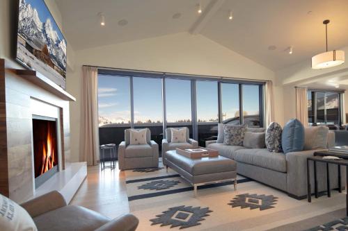 Jackson House | Town Hill Penthouse