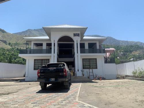 Chitral House | Town Inn Chitral Guest House