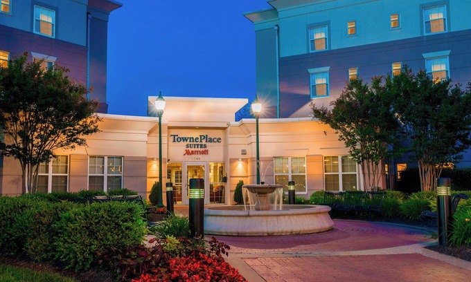 Springfield Hotel | TownePlace Suites by Marriott Springfield