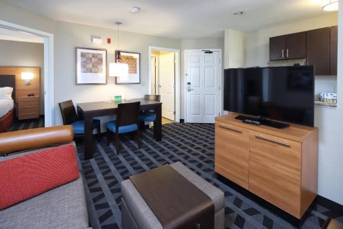 Casas Adobes Hotel | TownePlace Suites Tucson