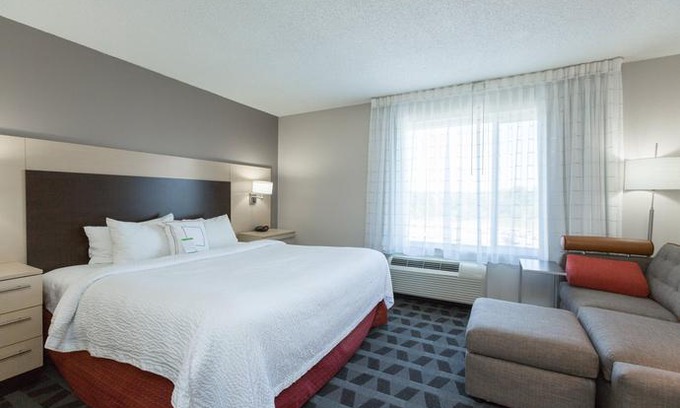 Winchester Hotel | TownePlace Suites Winchester